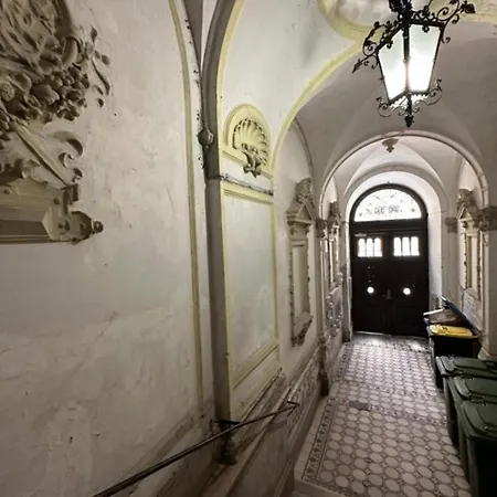 Christoph's Apartment